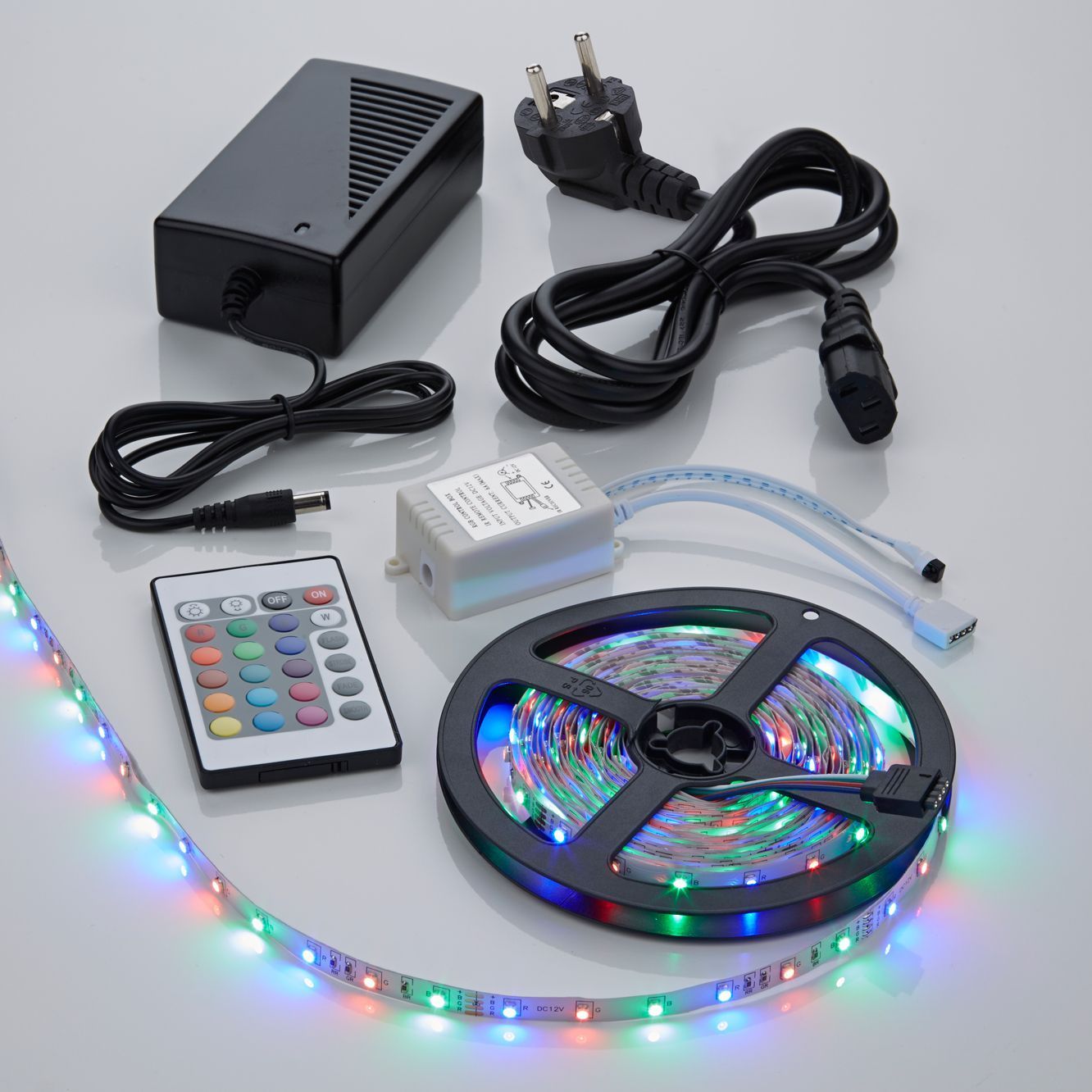 Biard IP20 3528 RGB LED strip verlichting incl Driver, IR Controller & Kabel - 5 meter