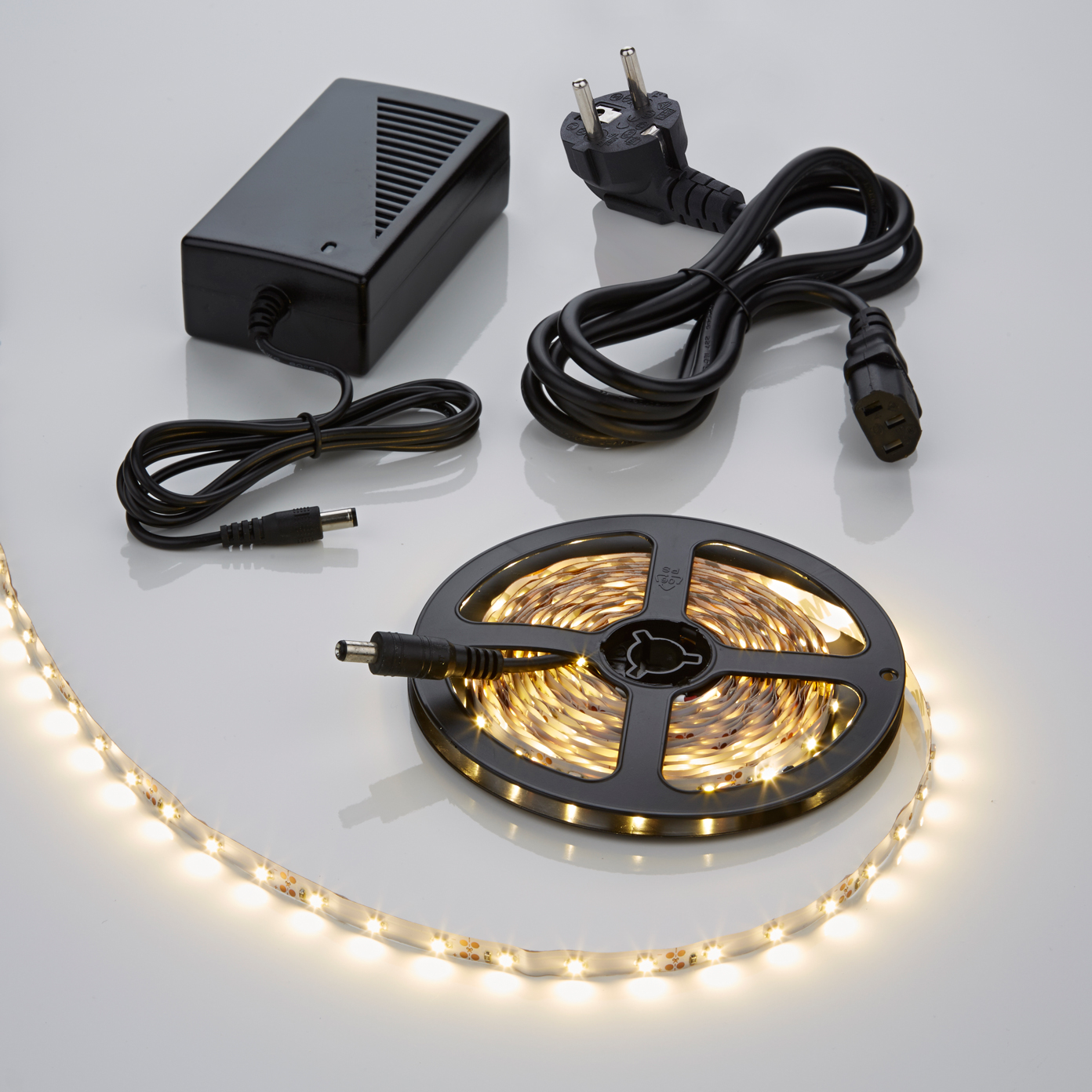 IP20 3528 Led Strip Verlichting Incl Driver & Kabel - 5 Meter - Warm Wit