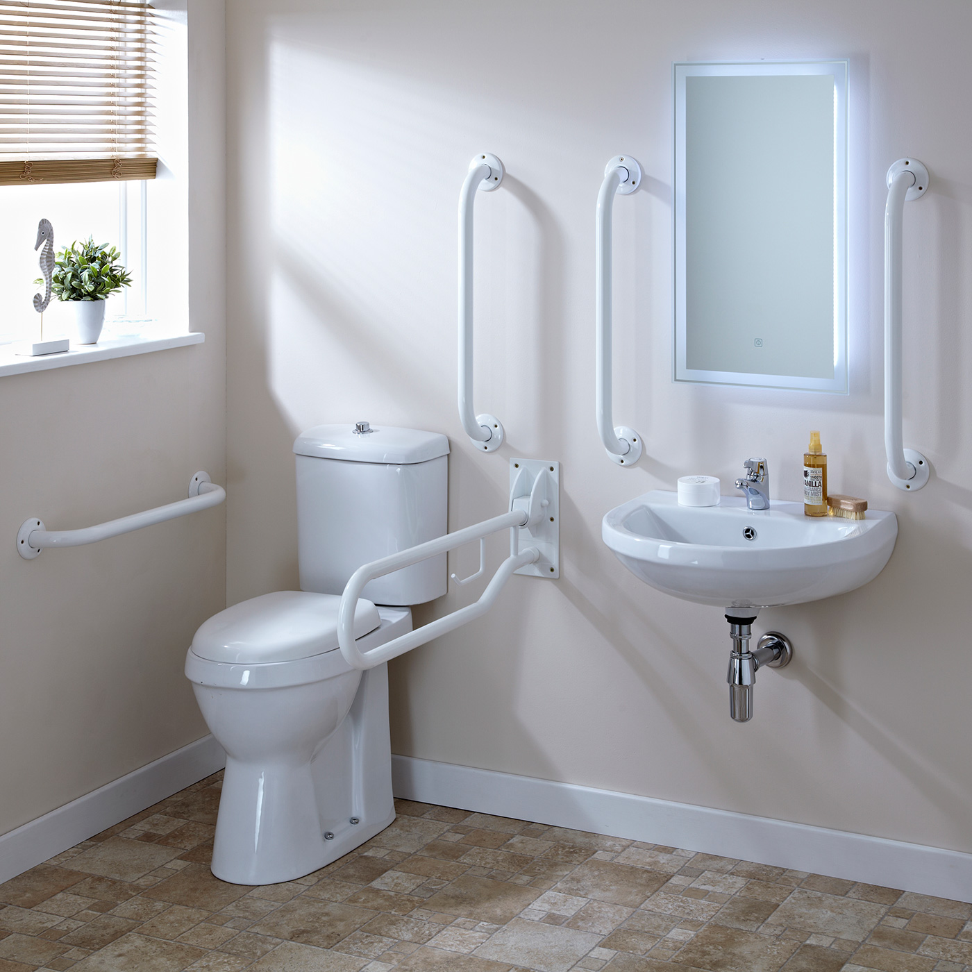 Document M. gehandicapten toilet,wasbak, kraan en toiletbeugels
