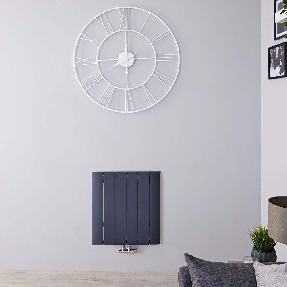 Designradiator Horizontaal Aluminium Middenaansluiting Antraciet 60cm x 56,5cm 768 Watt | Aurora