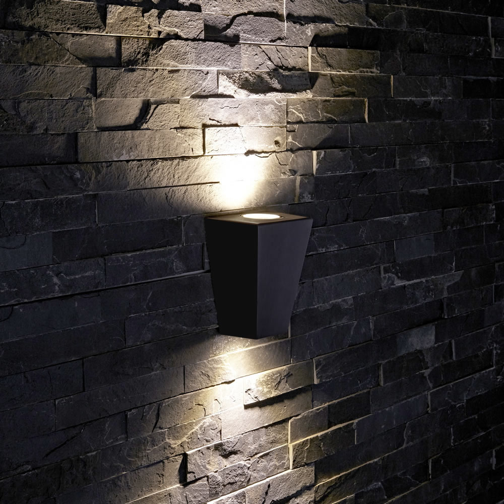 Biard Op- en Neerwaartse Buitenlamp - Zwart - Gehoekt