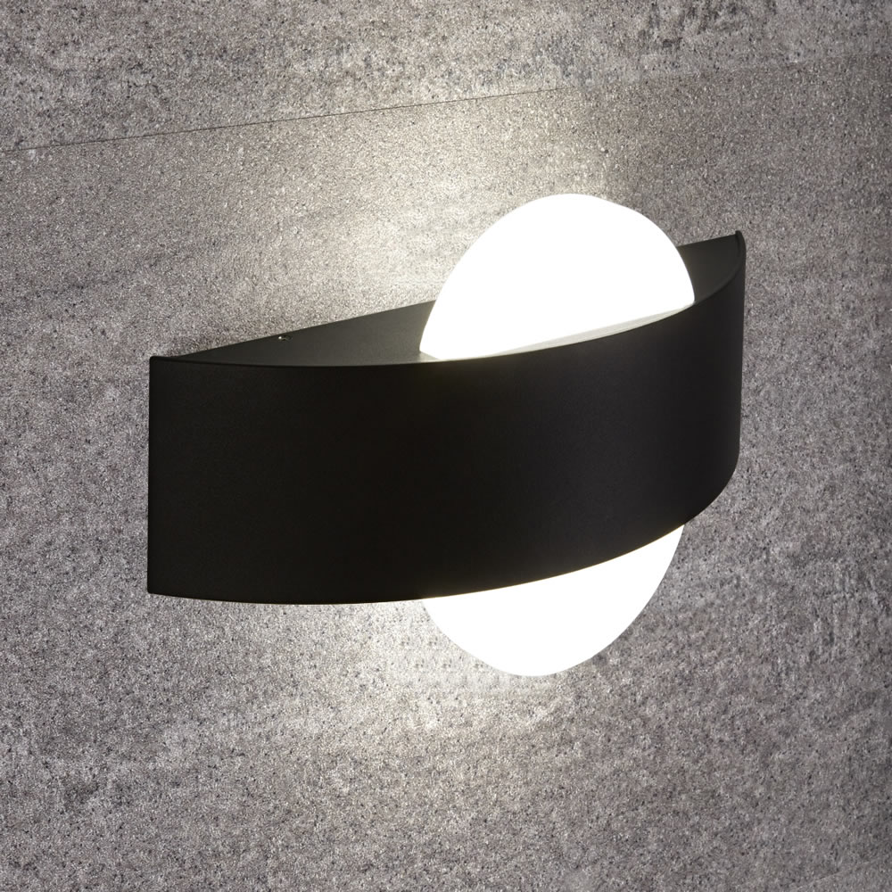 Biard Aqua Halfronde Wandlamp Zwart 11W SMD LED IP54