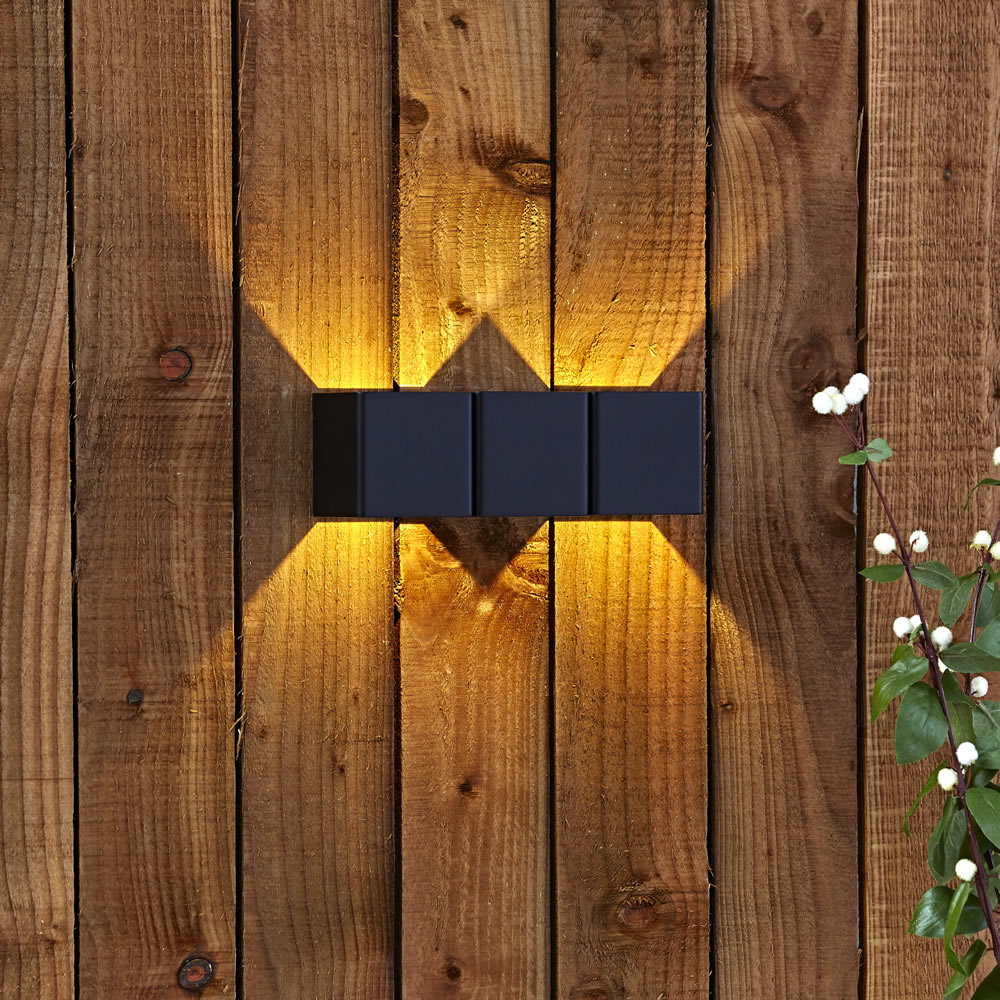 Biard Prism Wandlamp Op- en Neerwaarts Zwart 8W SMD LED IP54