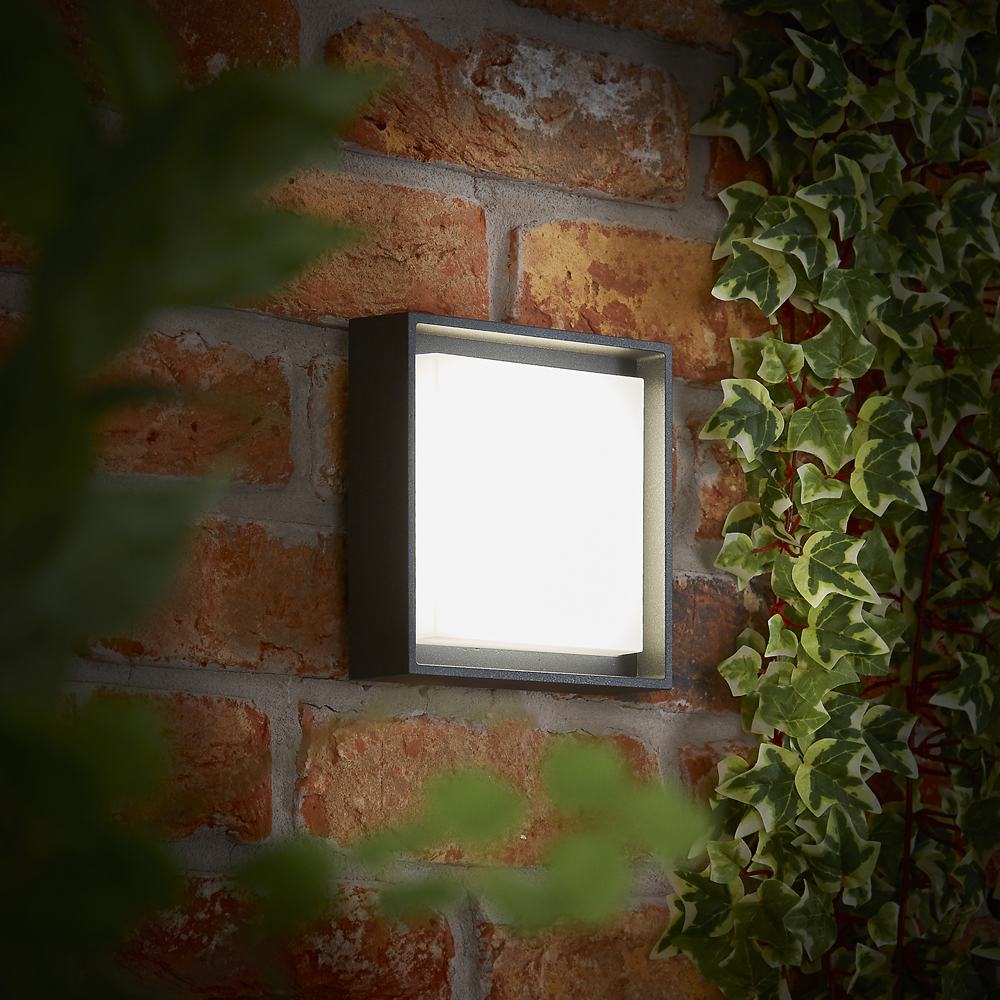 Turin 9W LED Wandlamp Buiten IP65 - Verkrijgbaar in Antraciet & Zwart