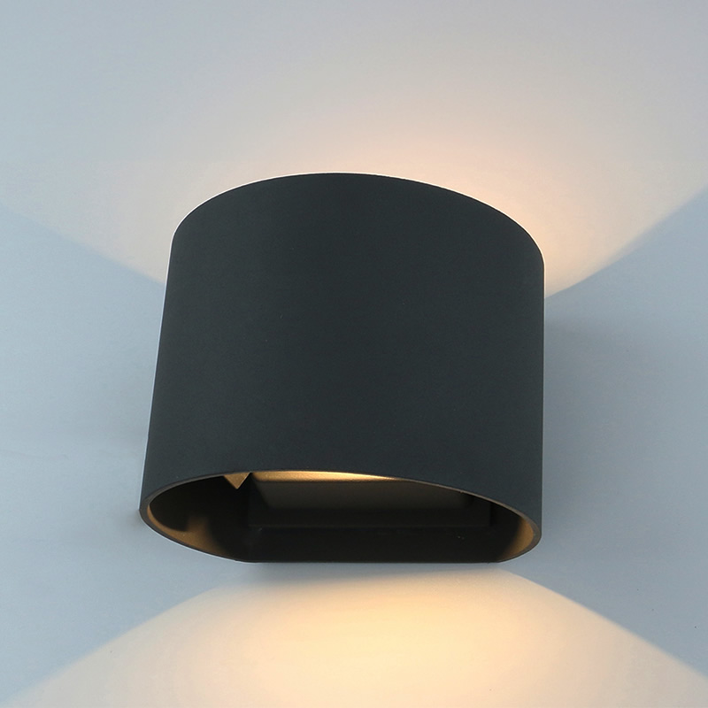 Biard Prism IP54 LED Buiten Wandlamp Instelbaar Zwart