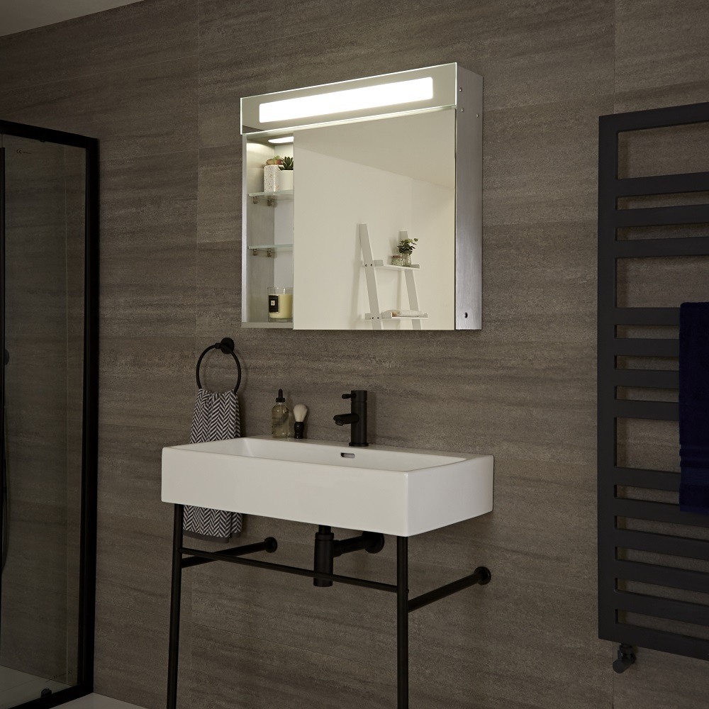Onega LED Badkamer Spiegelkast IP44