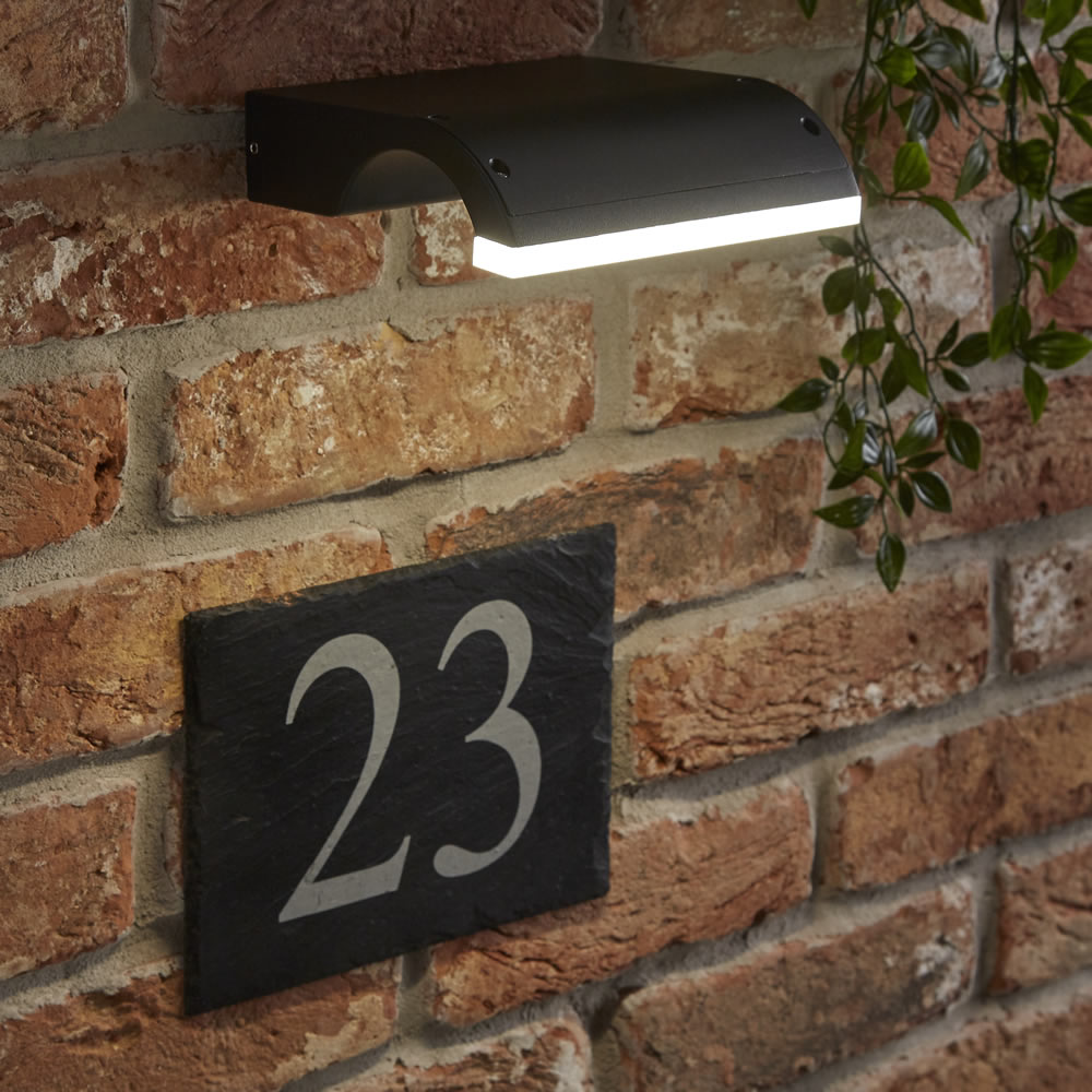 Biard Livada LED 10W IP54 Wandlamp - Zwart