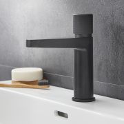 Drukknop Wastafelmengkraan 1-Gats Modern | Keuze Afwerking | Idro