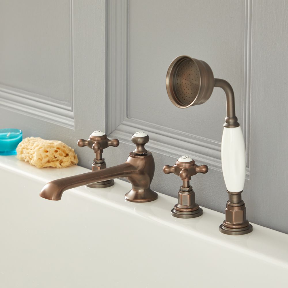 Hiendure® Messing wandhouder badkuip midden verspreid bad kraan met handdouche, met olie gewreven bronzen afwerking Hiendure® Messing wandhouder badkuip midden verspreid bad kraan met handdouche, met olie gewreven bronzen afwerking