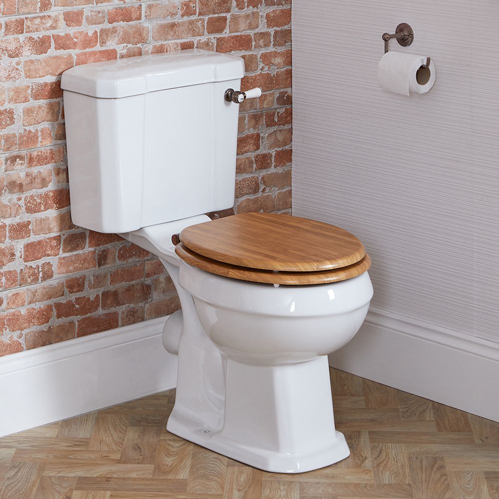 Duoblok Toilet Klassiek op Comforthoogte met Stortbak, Eiken Toiletzitting en Olie Gewreven Brons Spoelhendel | Richmond