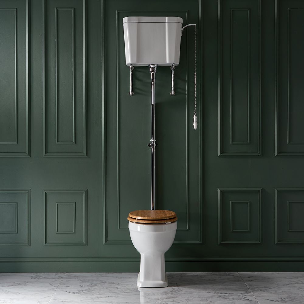 Toilet op Comforthoogte met Hooghangend Reservoir en Eiken Toiletzitting - Klassiek | Keuze Afwerking Spoelkit | Richmond
