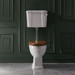 Toilet op Comforthoogte met Laaghangend Reservoir en Eiken Toiletzitting - Klassiek | Keuze Afwerking Spoelkit | Richmond