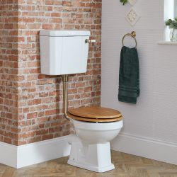 Halfhoog Toilet en Stortbak Klassiek Inclusief Toiletzitting met een Keuze Scharnierkleuren | Richmond