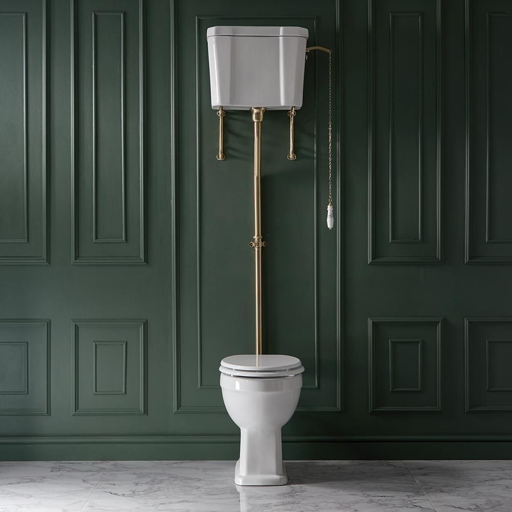 Toilet met Hooghangend Reservoir | Keuze Toiletzitting en Keuze Afwerking Toilettrekker, Valpijp en Muursteunen | Richmond