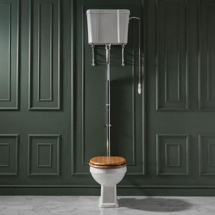 Toilet met Hooghangend Reservoir | Keuze Toiletzitting en Keuze Afwerking Toilettrekker, Valpijp en Muursteunen | Richmond