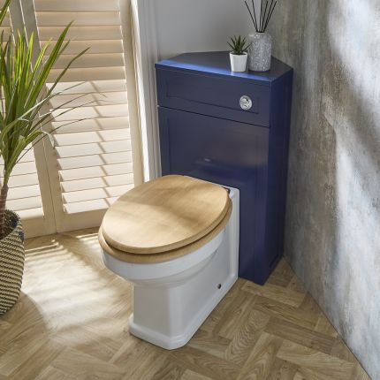 WC-Ombouw Hoekmontage Klassiek met Reservoir en Richmond Staand Toilet | Keuze Afwerking WC-ombouw en Toiletzitting | Warwick