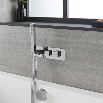 Douchekraan 2-Weg Thermostatisch met Omstel, met Handdouche en Overloop-Badvuller Chroom | Kubix