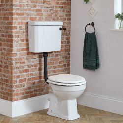 Toilet met Laaghangend Reservoir en Witte Toiletzitting - Klassiek | Keuze Afwerking Spoelkit | Richmond