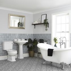 Badkamerset Klassiek - Vrijstaand Bad, Duoblok Toilet en Wastafel met Zuil | Keuze uit 1, 2 of 3 Kraangaten | Richmond