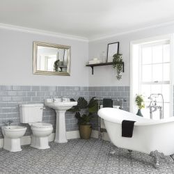 Badkamerset Klassiek - Vrijstaand Bad, Duoblok Toilet, Bidet en Wastafel met Zuil | Keuze uit 1, 2 of 3 Kraangaten | Richmond