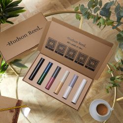 Doosje Kleurstalen van Gekleurde Radiatoren bij Hudson Reed - Een Selectie van Klasssieke Kleuren