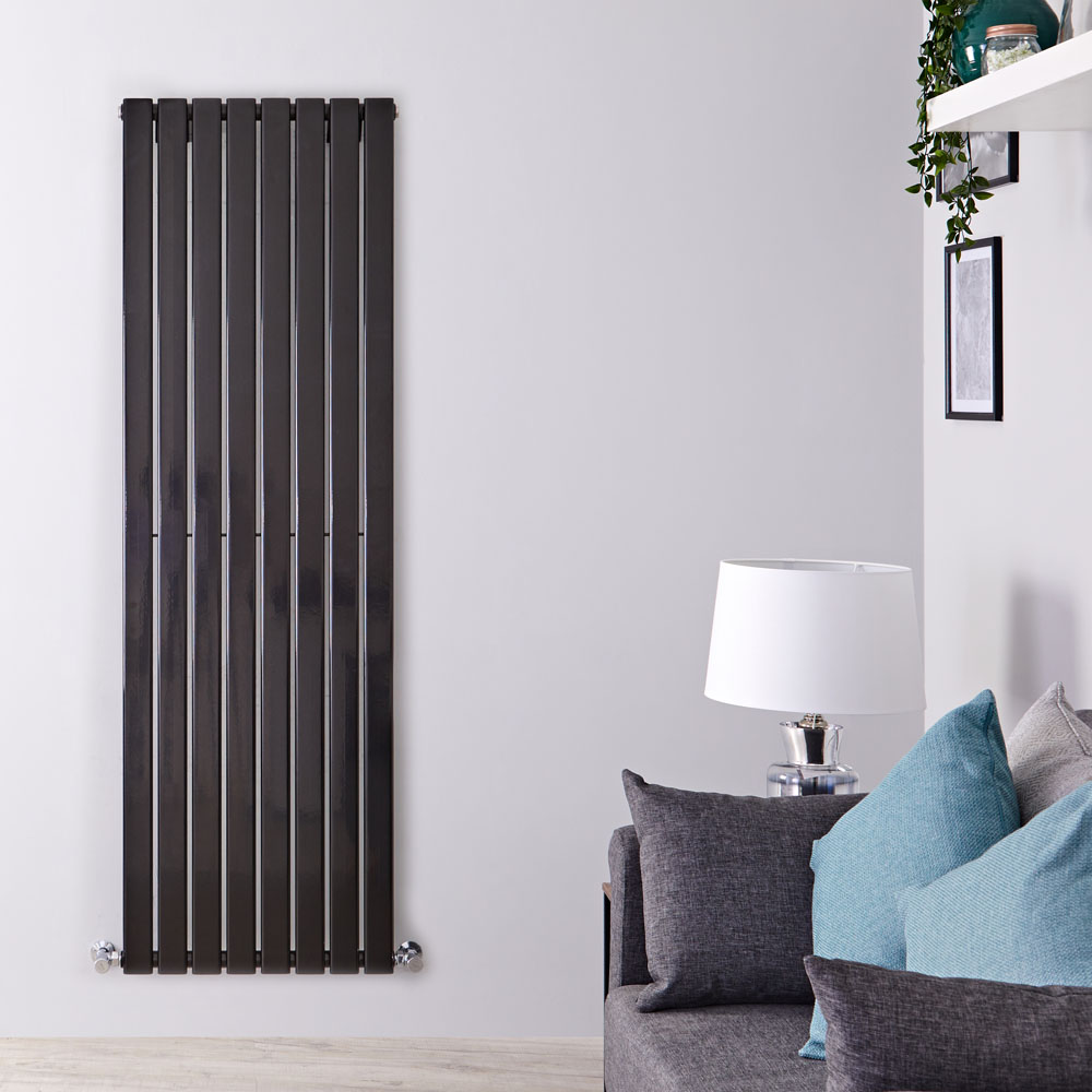 Delta Designradiator Verticaal Zwart 178cm x 141,1cm x 4,7cm 1316 Watt